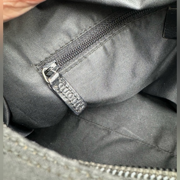 Gucci-Authentic-Canvas Hobo with Monogram GG logo - Double Pocket - Picture 15 of 15